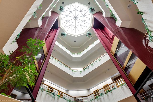 340 W Butterfield Road 4D, Elmhurst, IL 60126