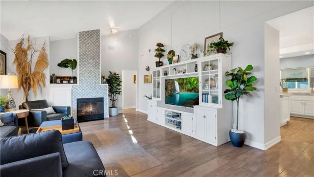 12871 Loretta Drive, Santa Ana, CA 92705