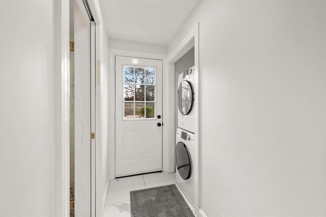 21 Hazelmoor Rd, Yarmouth, MA 02664