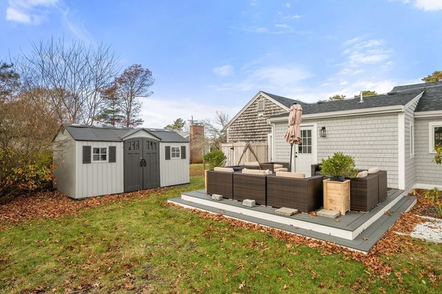 21 Hazelmoor Rd, Yarmouth, MA 02664