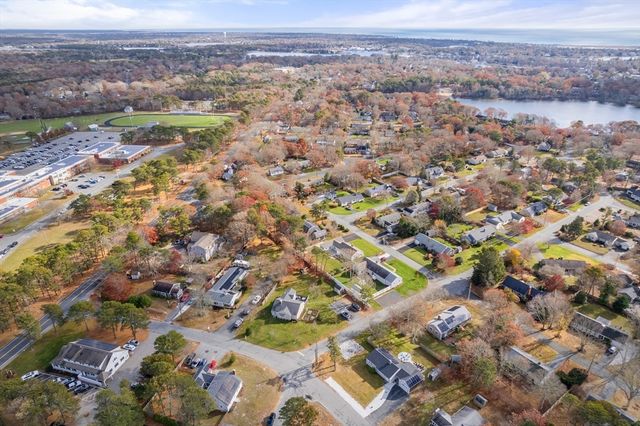 21 Hazelmoor Rd, Yarmouth, MA 02664