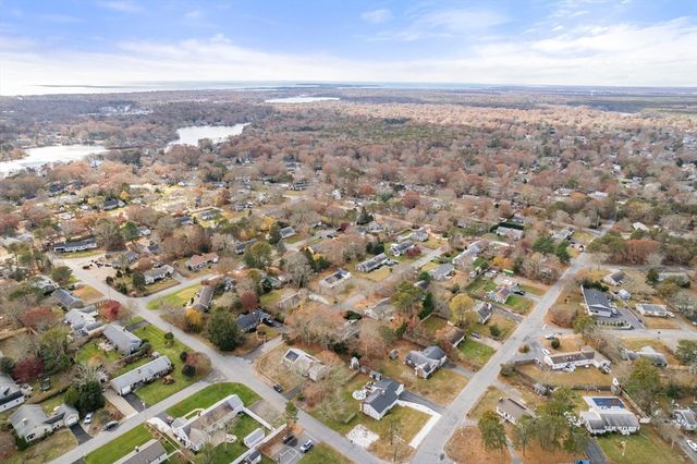 21 Hazelmoor Rd, Yarmouth, MA 02664