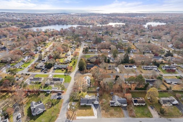 21 Hazelmoor Rd, Yarmouth, MA 02664