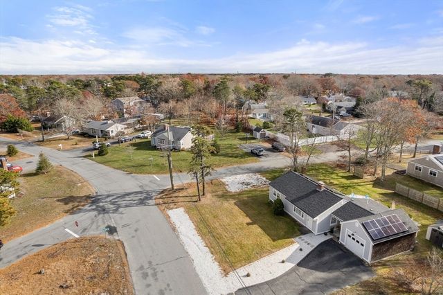 21 Hazelmoor Rd, Yarmouth, MA 02664