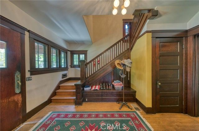 208 Highland Place, Monrovia, CA 91016