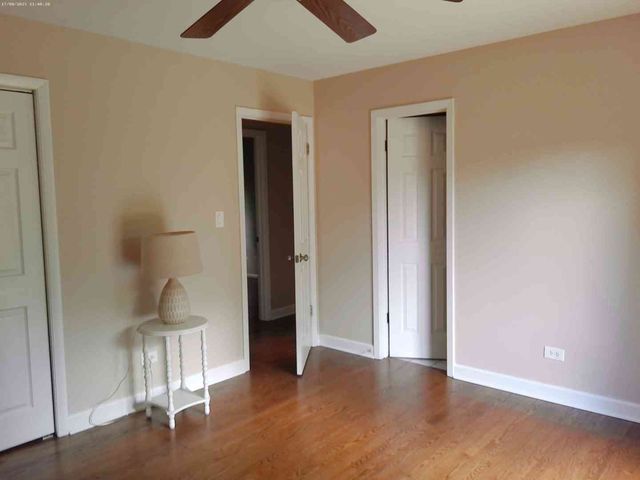 839 Bonniebrook Avenue, Mundelein, IL 60060