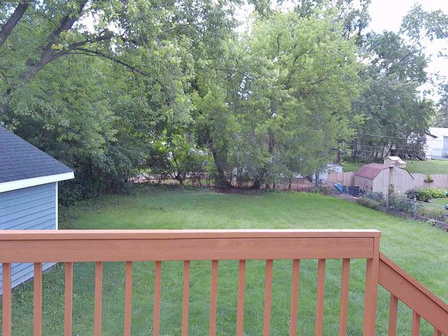 839 Bonniebrook Avenue, Mundelein, IL 60060