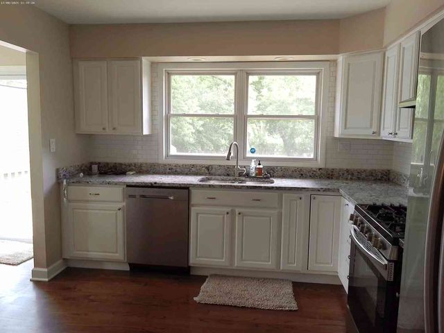 839 Bonniebrook Avenue, Mundelein, IL 60060