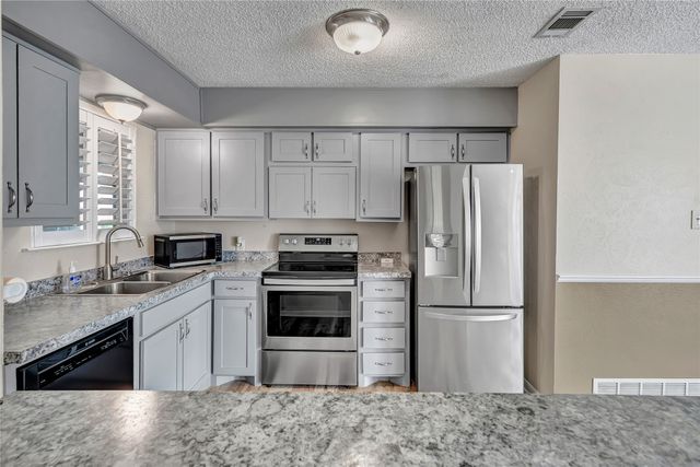 650 Tena Court, Burleson, TX 76028
