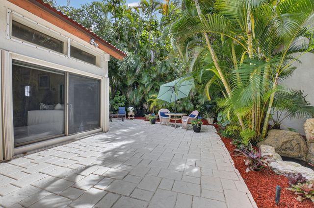 21700 Club Villa Terrace, Boca Raton, FL 33433
