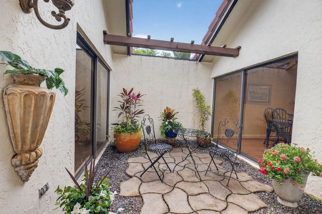 21700 Club Villa Terrace, Boca Raton, FL 33433