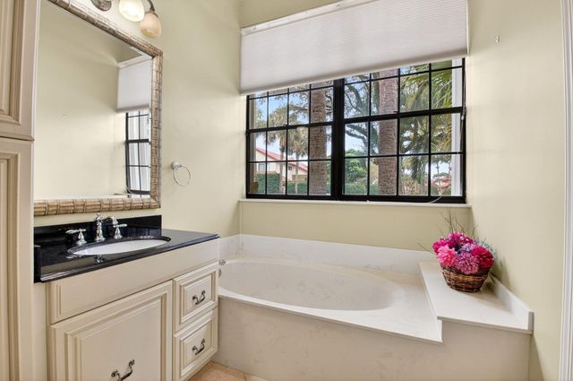 21700 Club Villa Terrace, Boca Raton, FL 33433