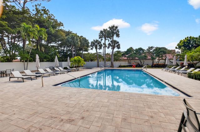 21700 Club Villa Terrace, Boca Raton, FL 33433