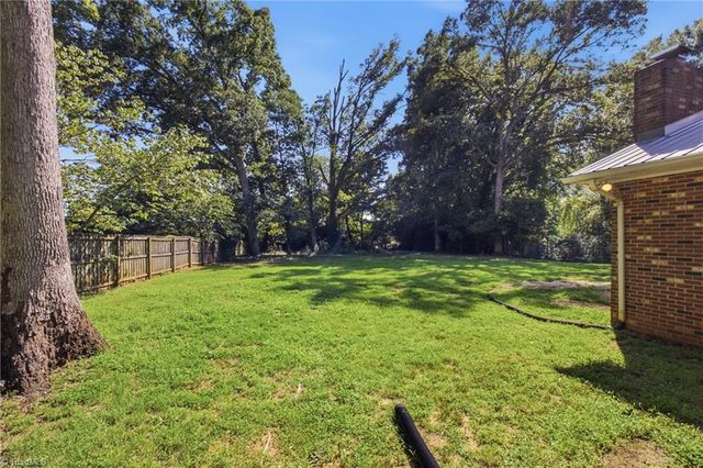 6132 Arden Drive, Clemmons, NC 27012