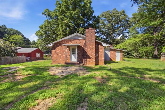 6132 Arden Drive, Clemmons, NC 27012