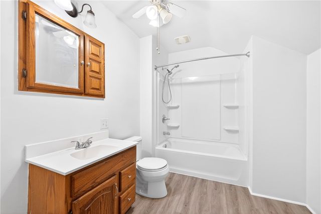 66 Conneaut Lake Rd, West Salem Twp, PA 16125