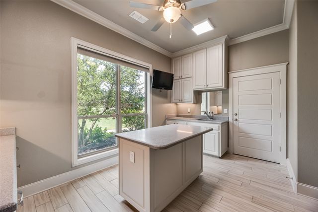 140 Sullivan Way, Waxahachie, TX 75167