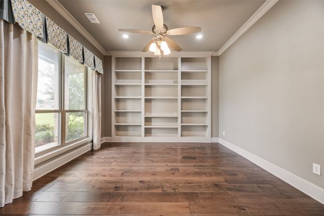 140 Sullivan Way, Waxahachie, TX 75167