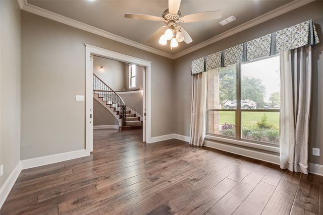 140 Sullivan Way, Waxahachie, TX 75167