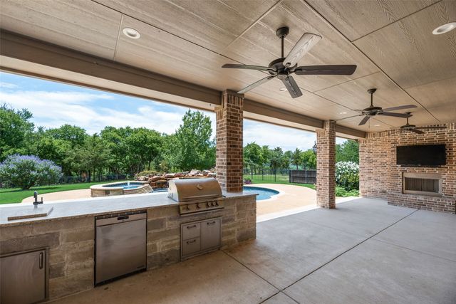140 Sullivan Way, Waxahachie, TX 75167