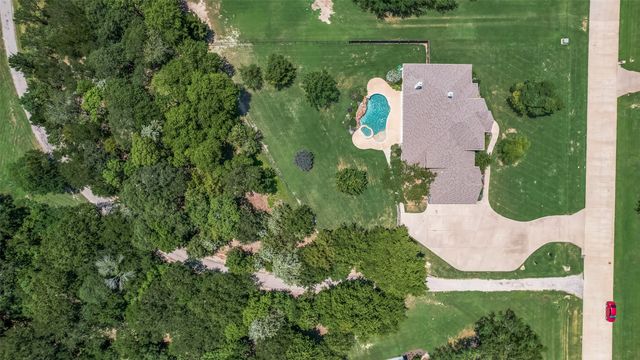 140 Sullivan Way, Waxahachie, TX 75167