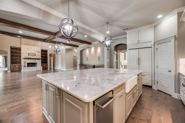 140 Sullivan Way, Waxahachie, TX 75167