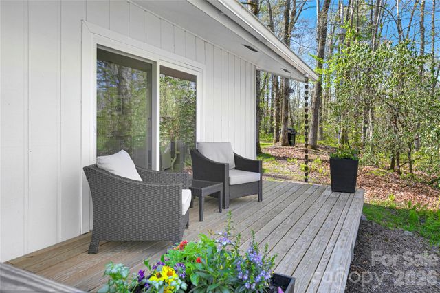 359 Rainbow Lake Drive, Brevard, NC 28712
