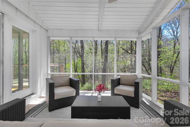 359 Rainbow Lake Drive, Brevard, NC 28712