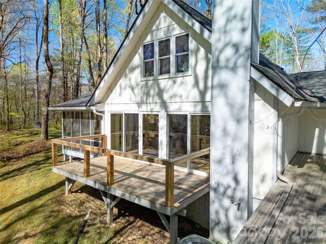359 Rainbow Lake Drive, Brevard, NC 28712