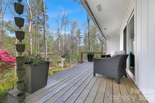 359 Rainbow Lake Drive, Brevard, NC 28712