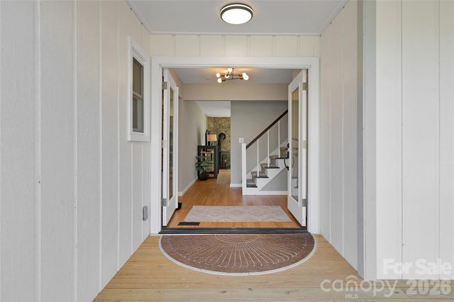 359 Rainbow Lake Drive, Brevard, NC 28712