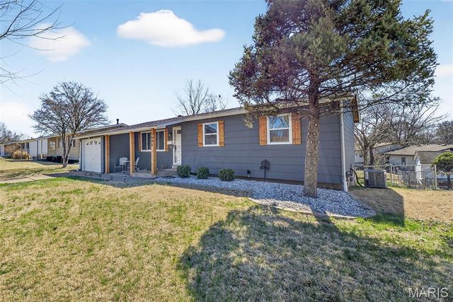 1640 Tahoe Drive, Florissant, MO 63031