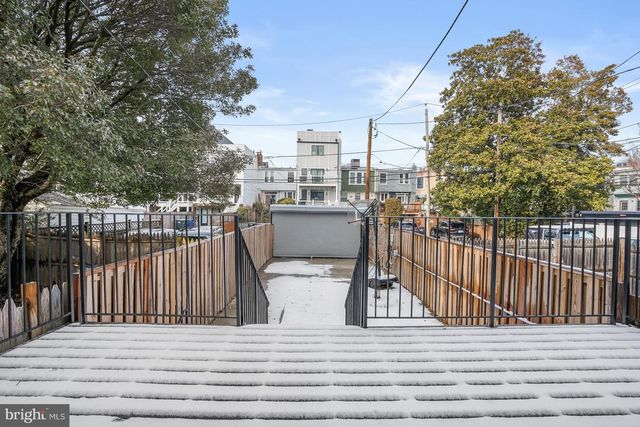 3719 R ST NW, Washington, DC 20007