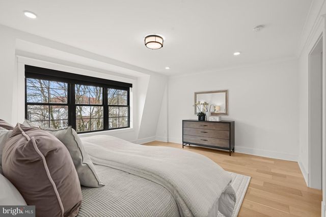 3719 R ST NW, Washington, DC 20007