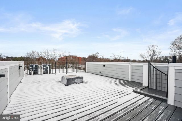 3719 R ST NW, Washington, DC 20007