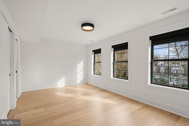 3719 R ST NW, Washington, DC 20007