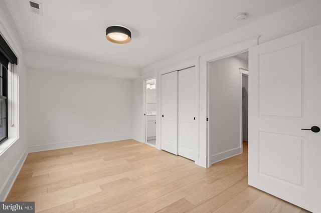 3719 R ST NW, Washington, DC 20007