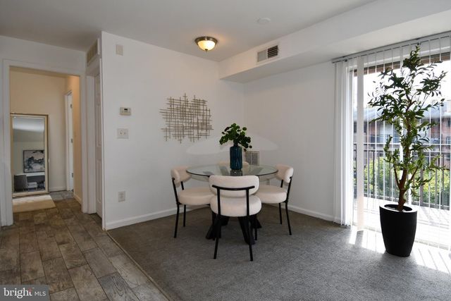 7328 LEE HWY #102, Falls Church, VA 22046
