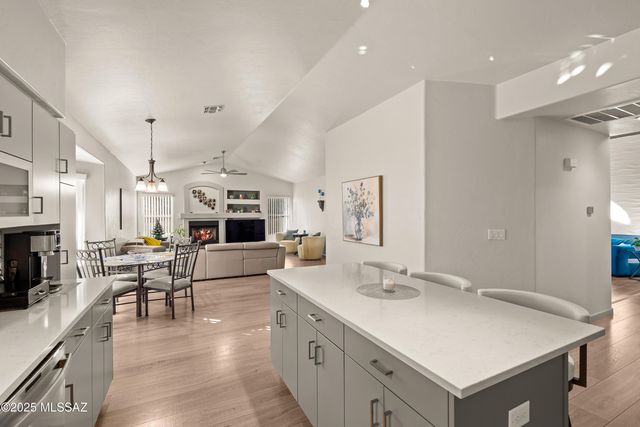 4523 N Little Rock Drive, Tucson, AZ 85750