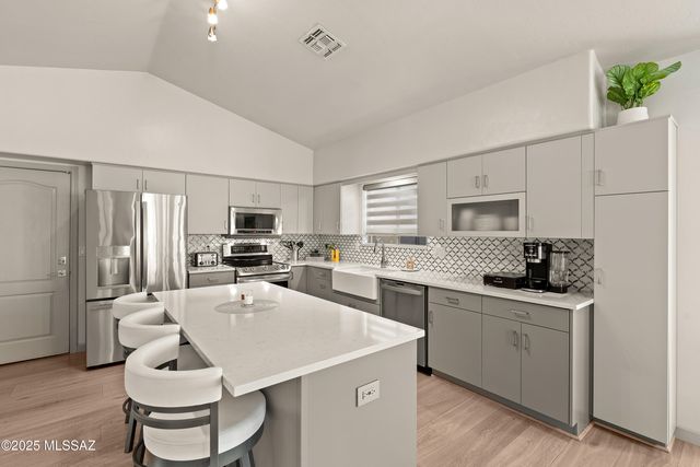 4523 N Little Rock Drive, Tucson, AZ 85750