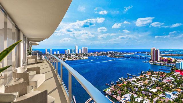 220 Lake Shore Drive 1111, Lake Park, FL 33403
