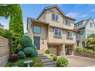 4491 Se LIBBY Ct, Hillsboro, OR 97123