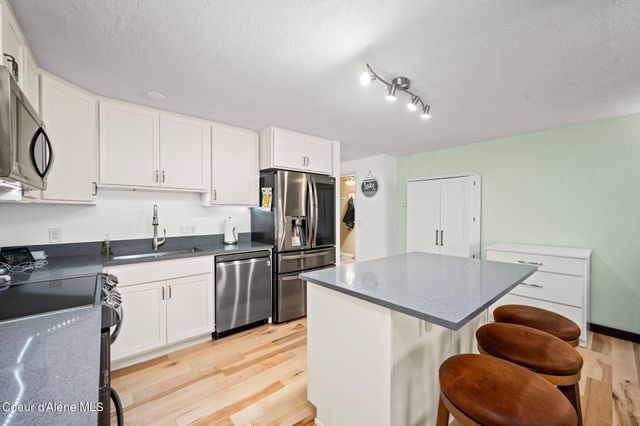 5421 W Fairway LN, UNIT 23, Rathdrum, ID 83858