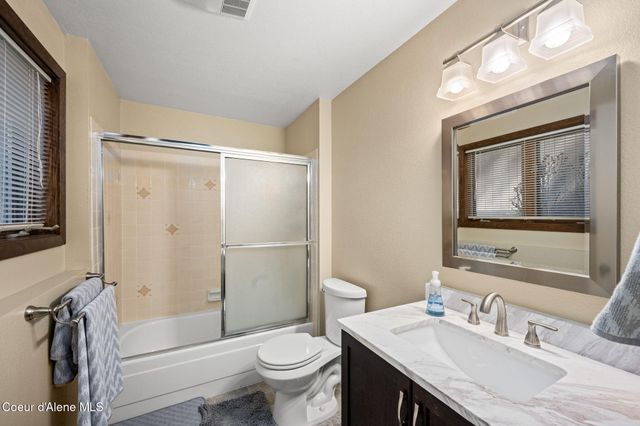 5421 W Fairway LN, UNIT 23, Rathdrum, ID 83858
