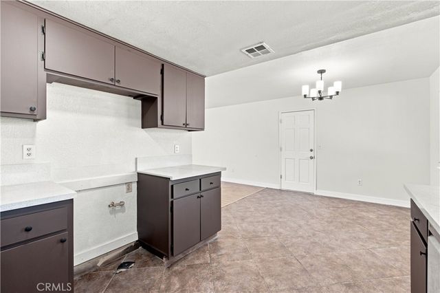 21021 Geronimo, Apple Valley, CA 92308