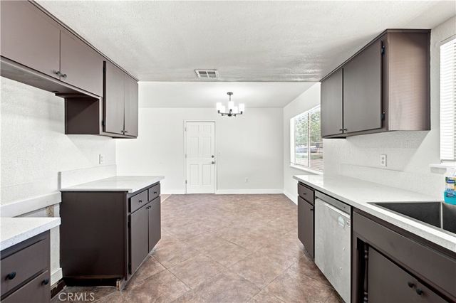 21021 Geronimo, Apple Valley, CA 92308