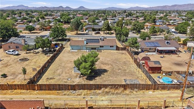 21021 Geronimo, Apple Valley, CA 92308