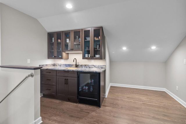298 W Park DRIVE, Twin Lakes, WI 53181