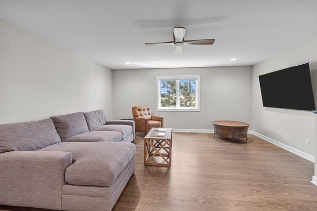 298 W Park DRIVE, Twin Lakes, WI 53181