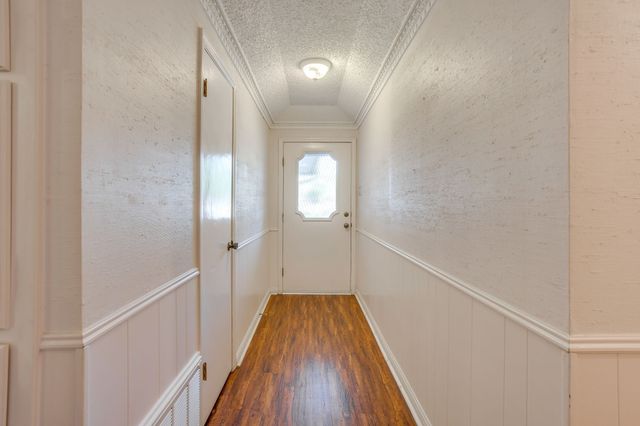 4031 Fairway Drive, De Cordova, TX 76049